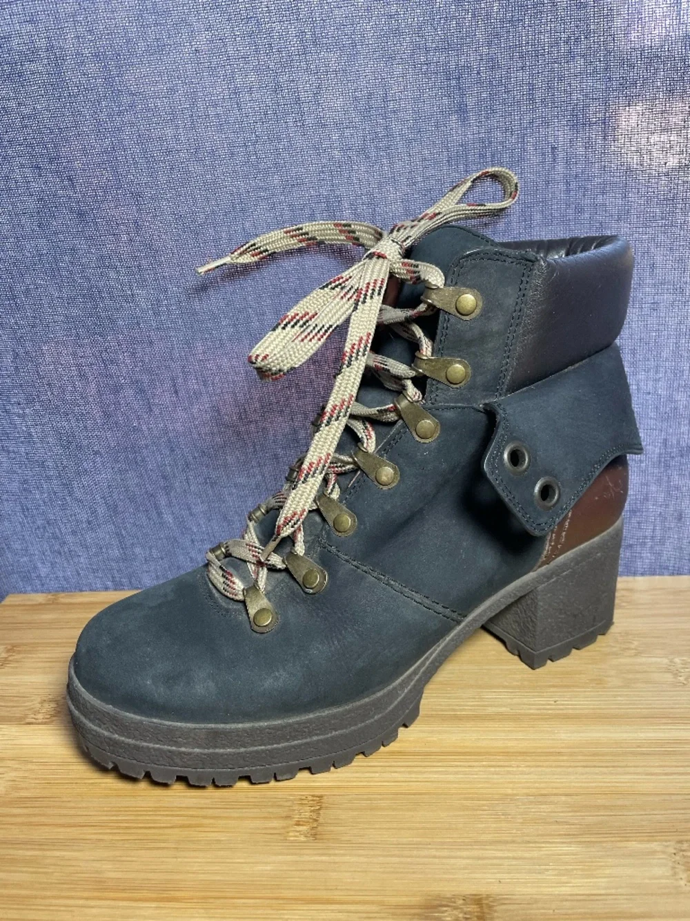 See By Chloe Eileen Block Heel Combat Boots Black Brown Cuff Lace Up Hiking 38 8